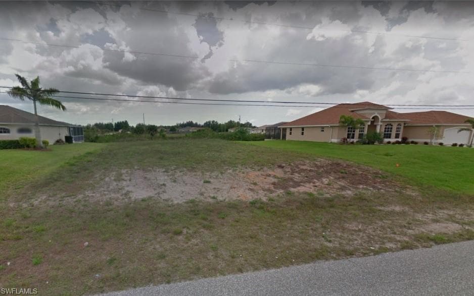 1720 NW 2nd TER CAPE CORAL, FL 33993