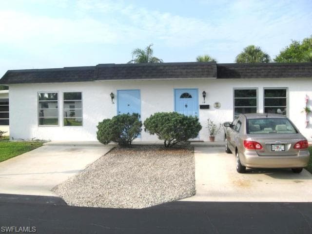 16 Temple CT LEHIGH ACRES, FL 33936
