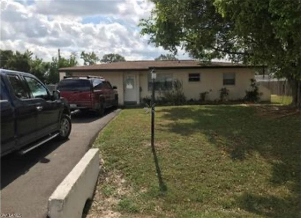 506 E Jasmine RD LEHIGH ACRES, FL 33936