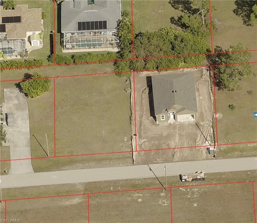 121 31st TER CAPE CORAL, FL 33909