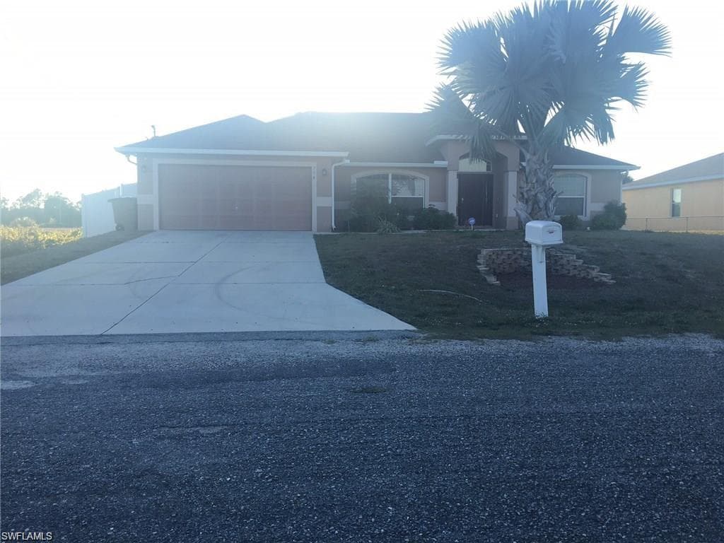 754 Festival AVE S LEHIGH ACRES, FL 33974