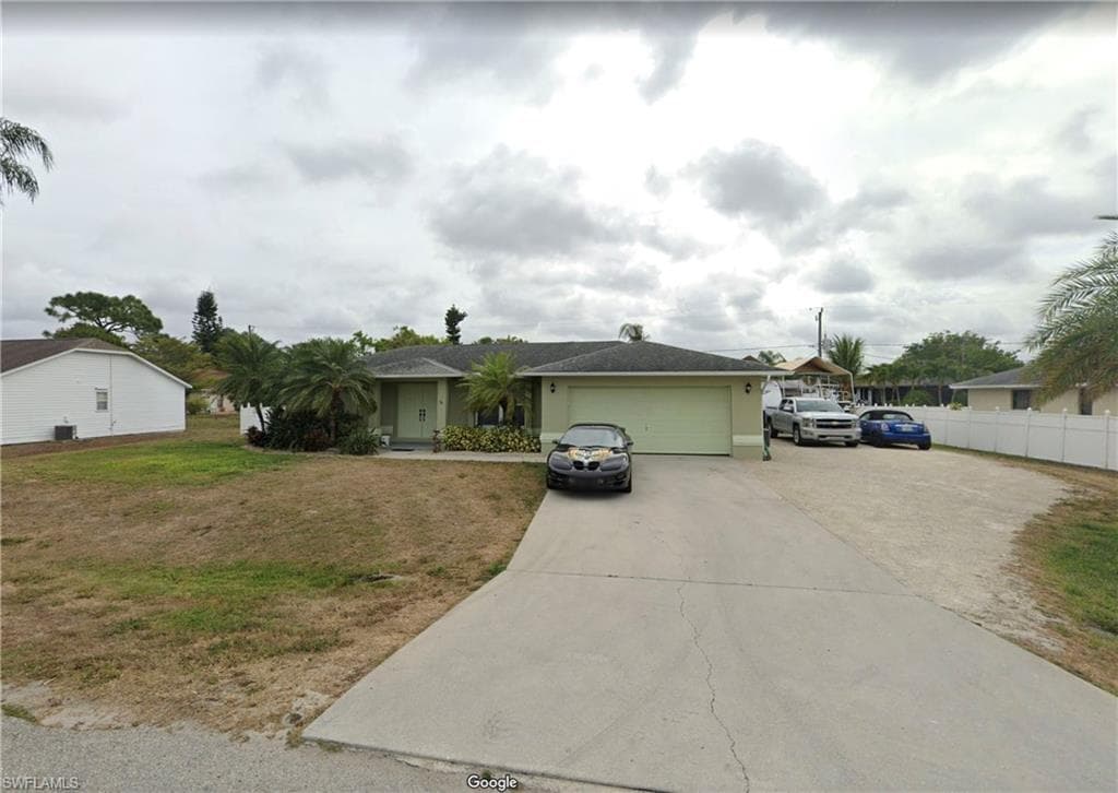 17501 Fuchsia RD FORT MYERS, FL 33967