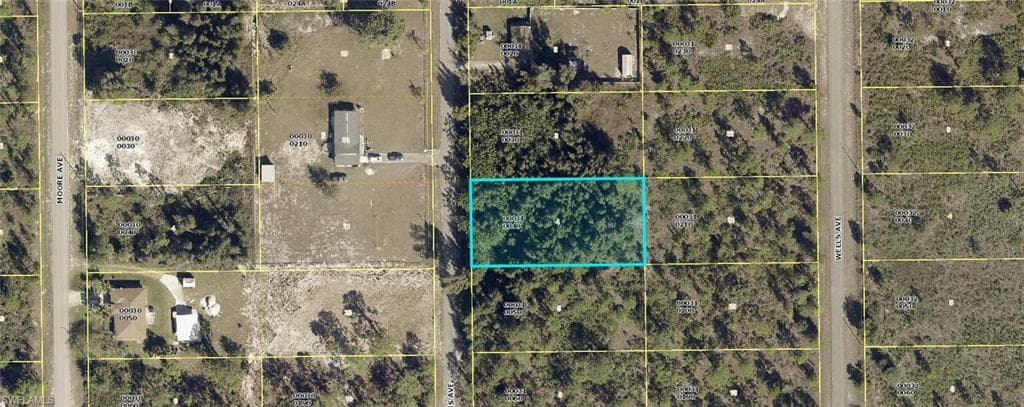 216 Louis AVE LEHIGH ACRES, FL 33936