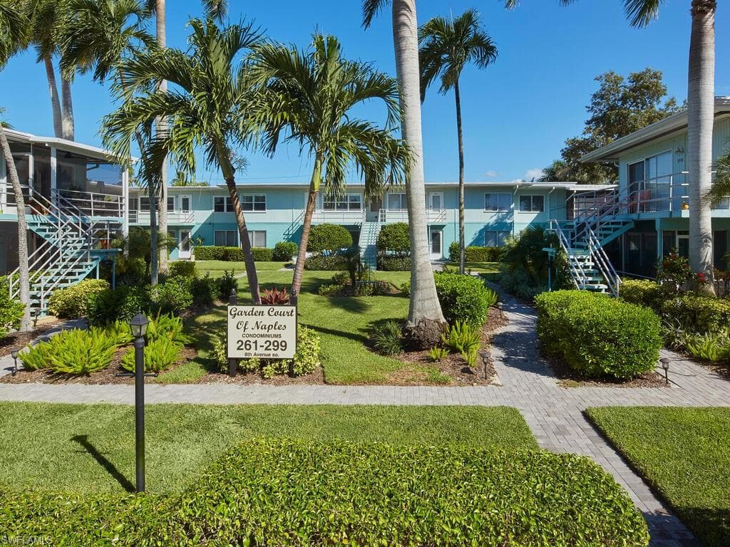 271 8th AVE S 271 NAPLES, FL 34102