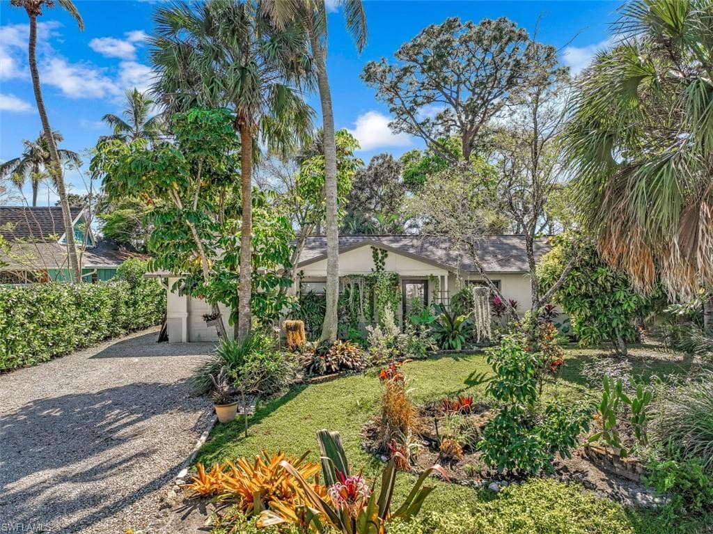4336 Parrot AVE NAPLES, FL 34104