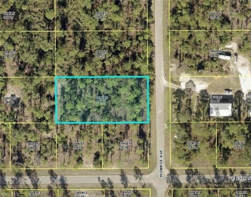 1303 Monroe AVE LEHIGH ACRES, FL 33972