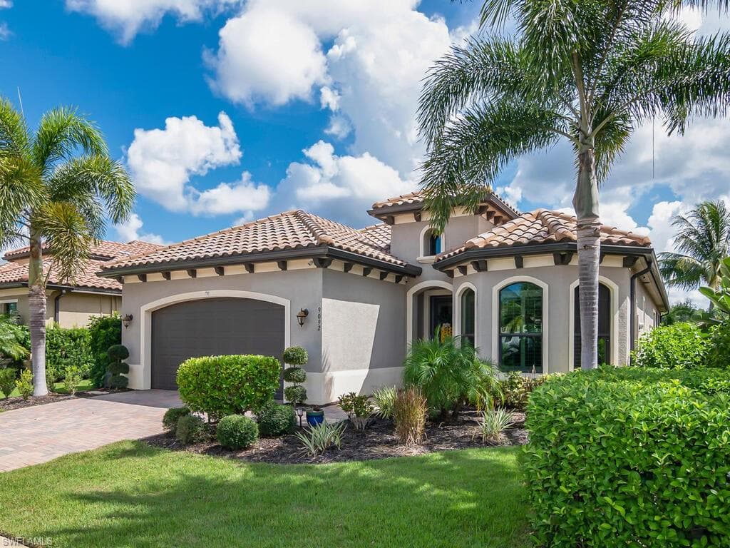 9092 Isla Bella CIR BONITA SPRINGS, FL 34135