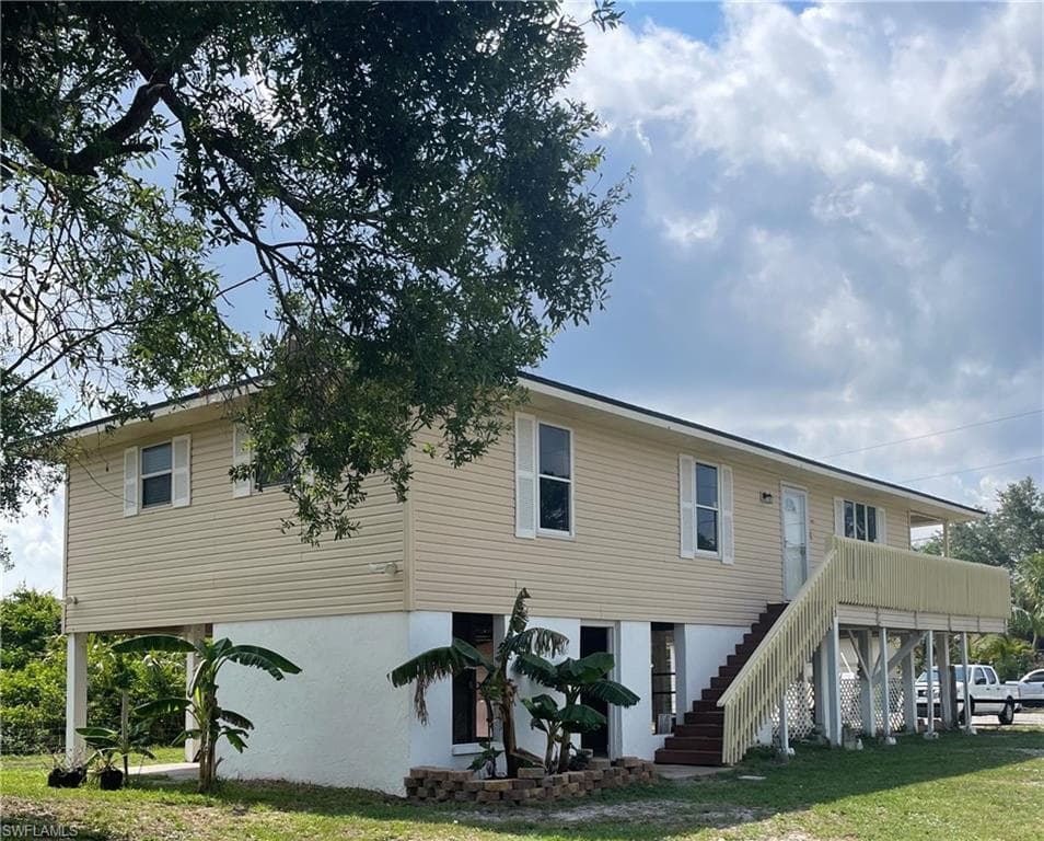 603 Xelda AVE S LEHIGH ACRES, FL 33976