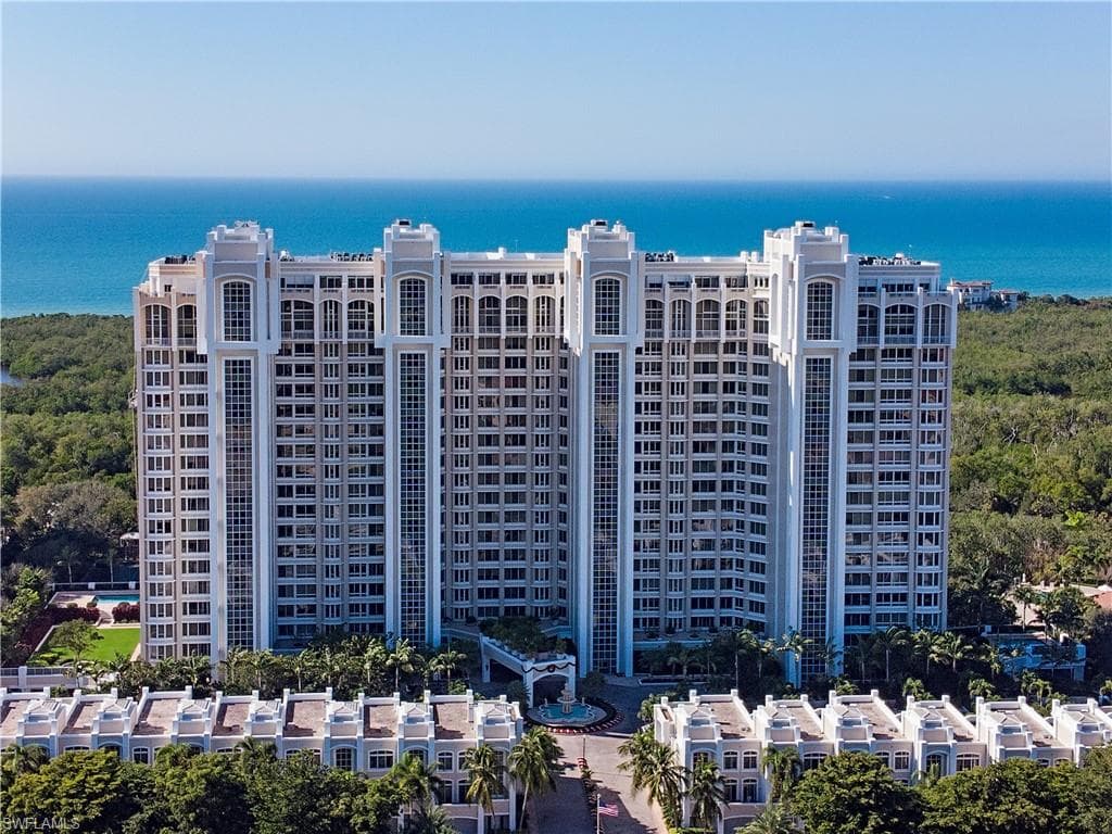 7117 Pelican Bay BLVD G-15 NAPLES, FL 34108