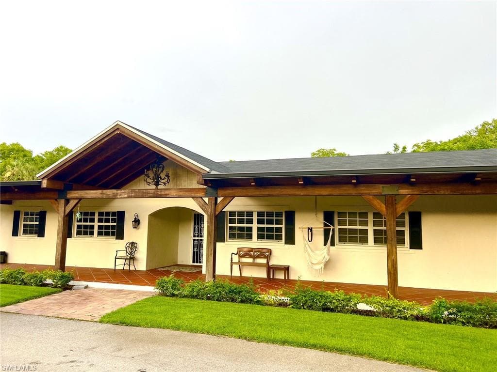 220 21st ST SW NAPLES, FL 34117