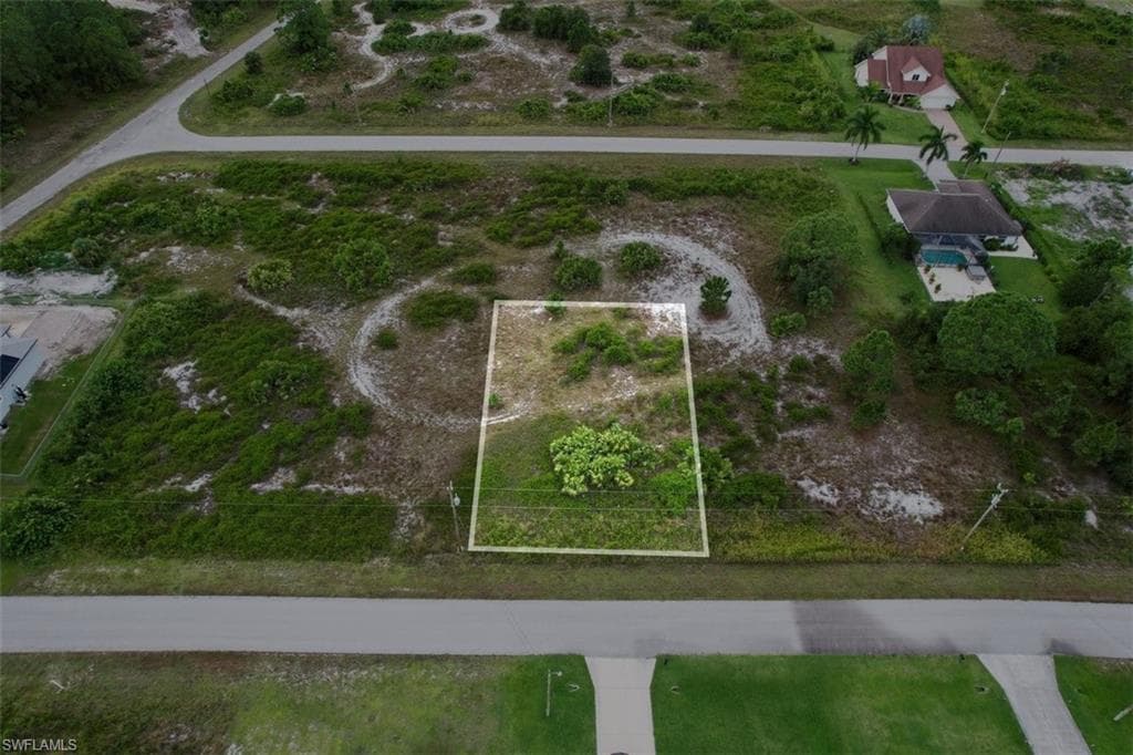 746 Newhall ST E LEHIGH ACRES, FL 33974