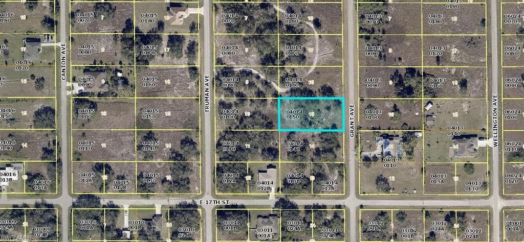 1705 Grant AVE LEHIGH ACRES, FL 33972