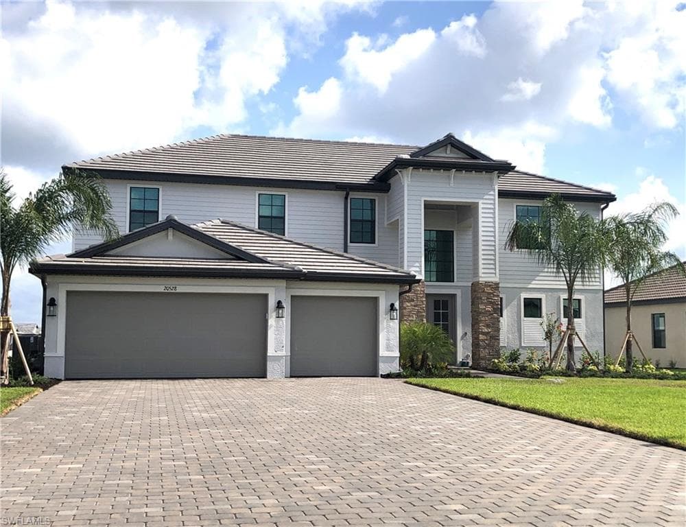 20528 Napa LOOP ESTERO, FL 33928