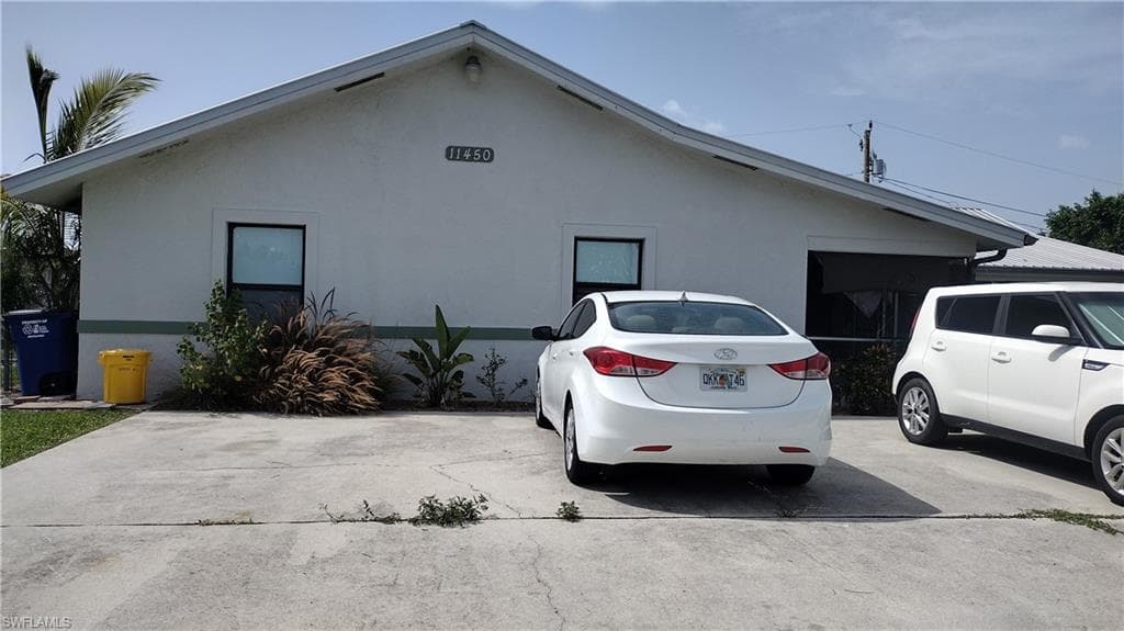 11450 Char Ann DR 1 FORT MYERS, FL 33908
