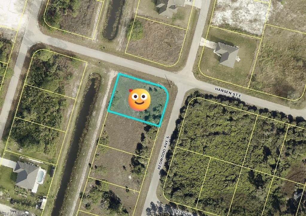 526 Redwood AVE S LEHIGH ACRES, FL 33974