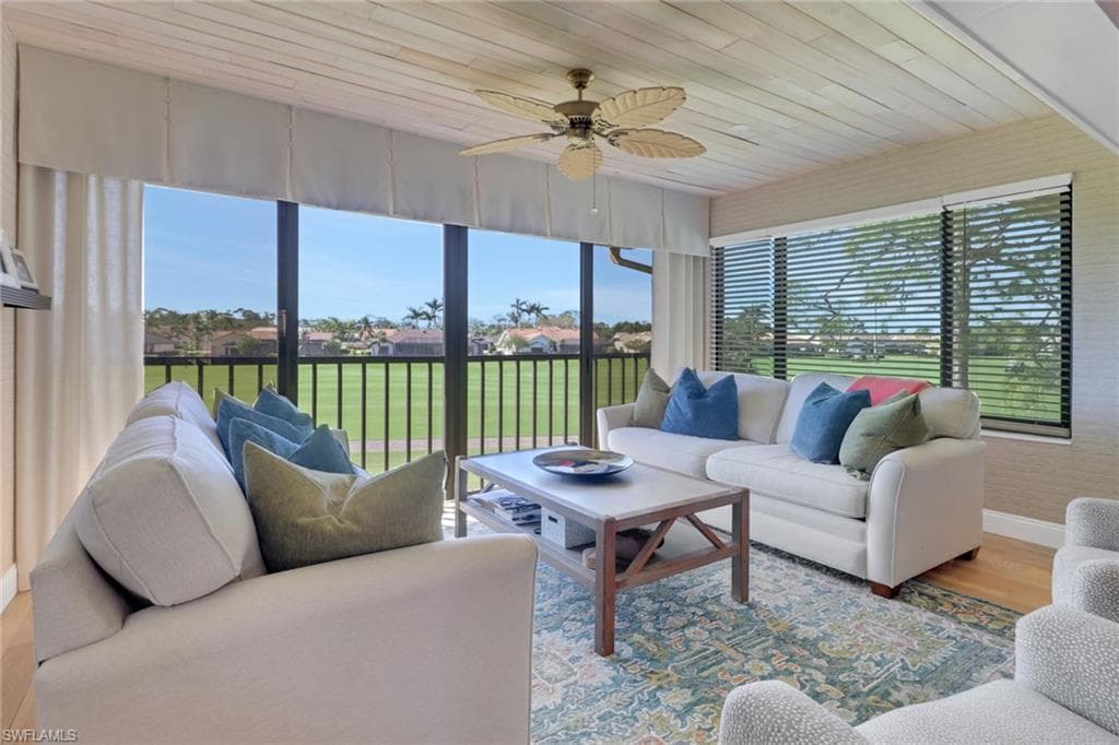 5286 Fox Hollow DR 611 NAPLES, FL 34104