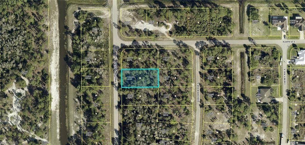 1035 Anaconda AVE S LEHIGH ACRES, FL 33974