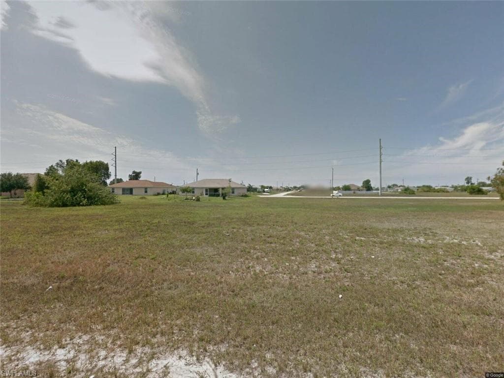 2514 Juanita PL CAPE CORAL, FL 33909