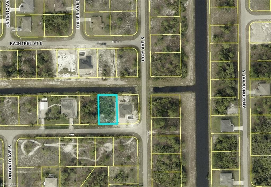 659 Trinity ST E LEHIGH ACRES, FL 33974