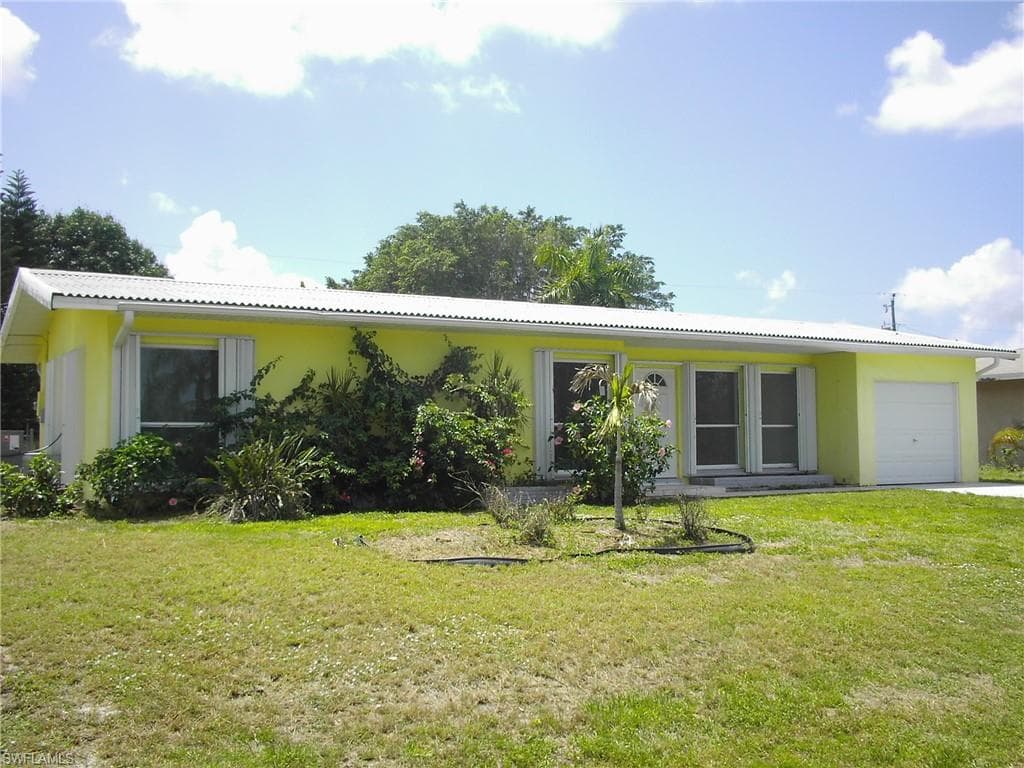 1020 SE 42nd LN CAPE CORAL, FL 33904