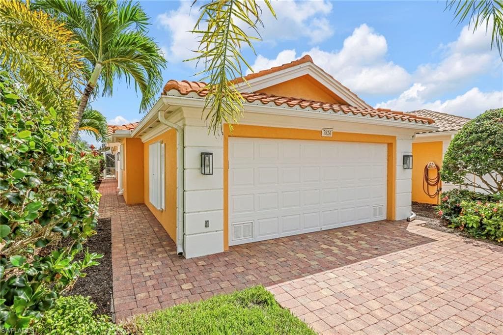 7824 Umberto CT NAPLES, FL 34114