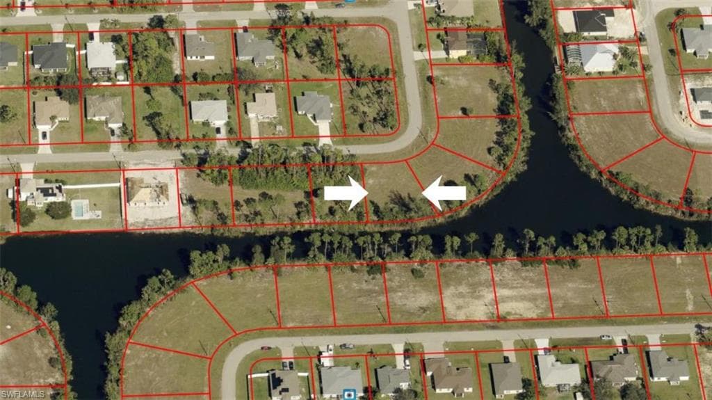 2038 NE 33rd LN CAPE CORAL, FL 33909
