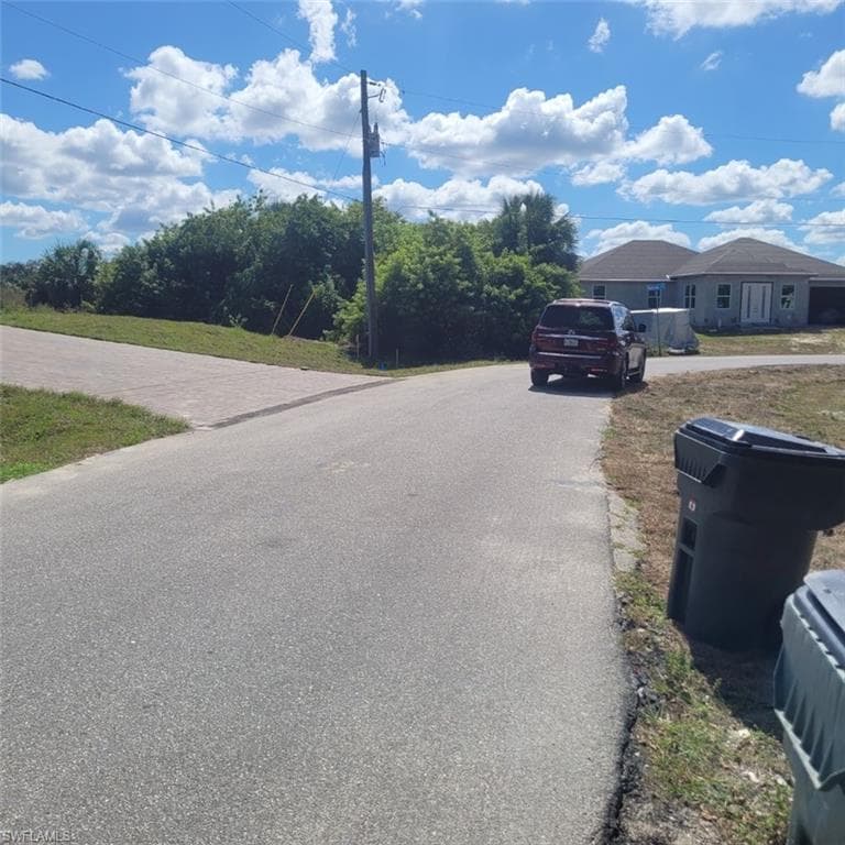S Hartsdale ST NORTH PORT, FL 34287