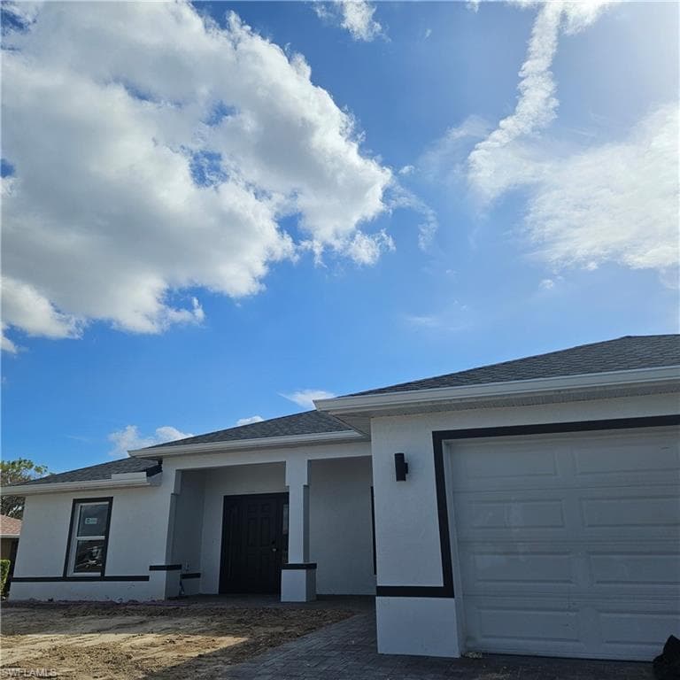 904 Vogiantzis PKWY CAPE CORAL, FL 33909