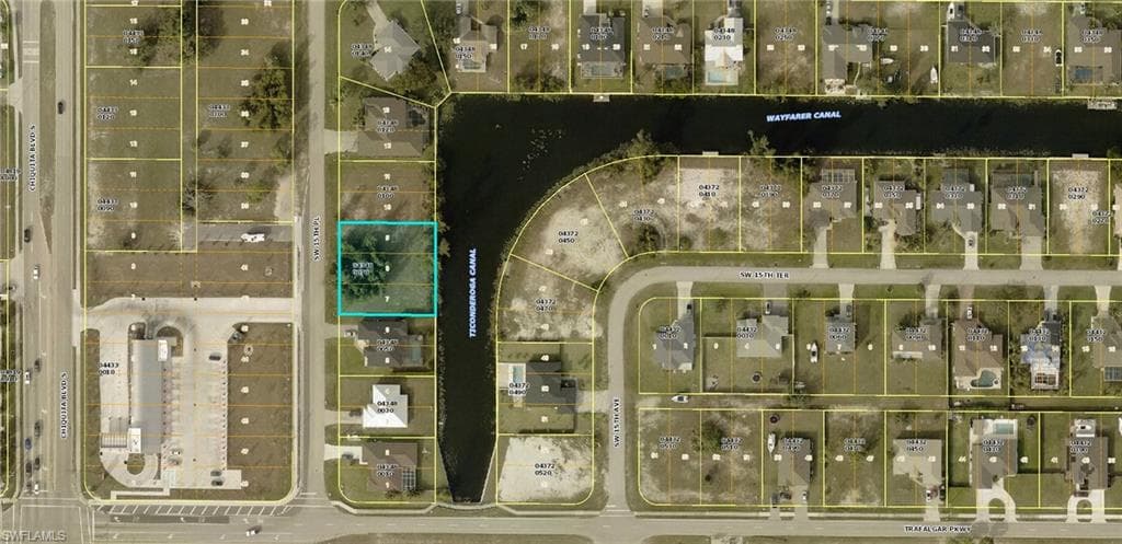 1521 SW 15th PL CAPE CORAL, FL 33991