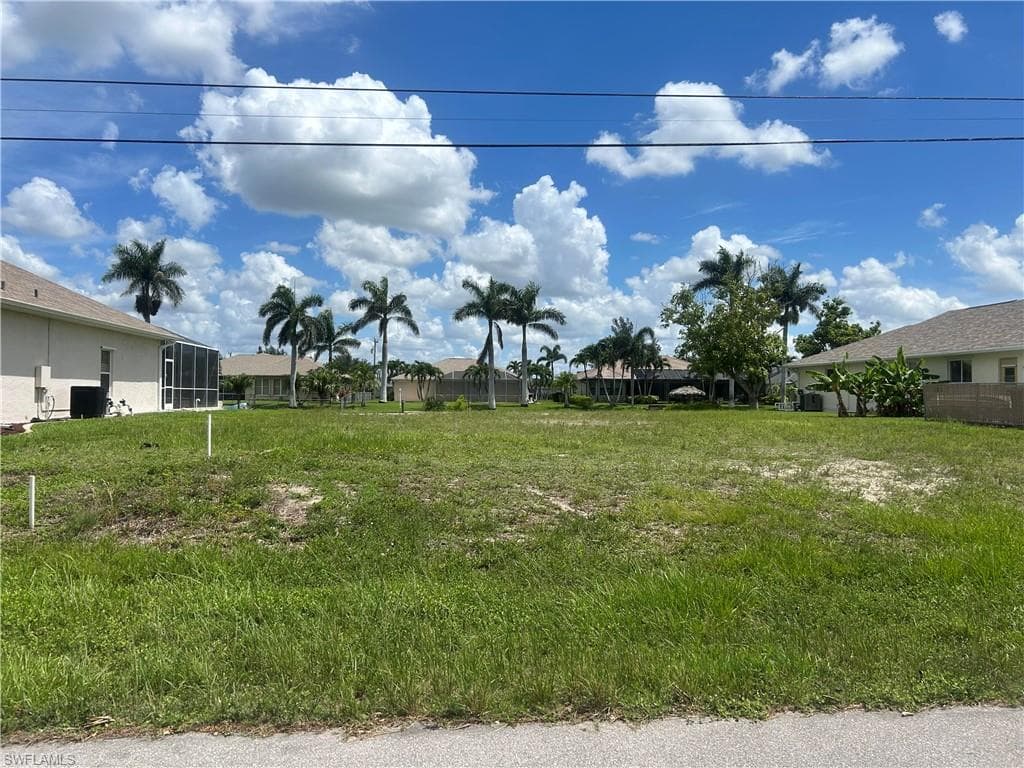 205 Aviation PKWY CAPE CORAL, FL 33904