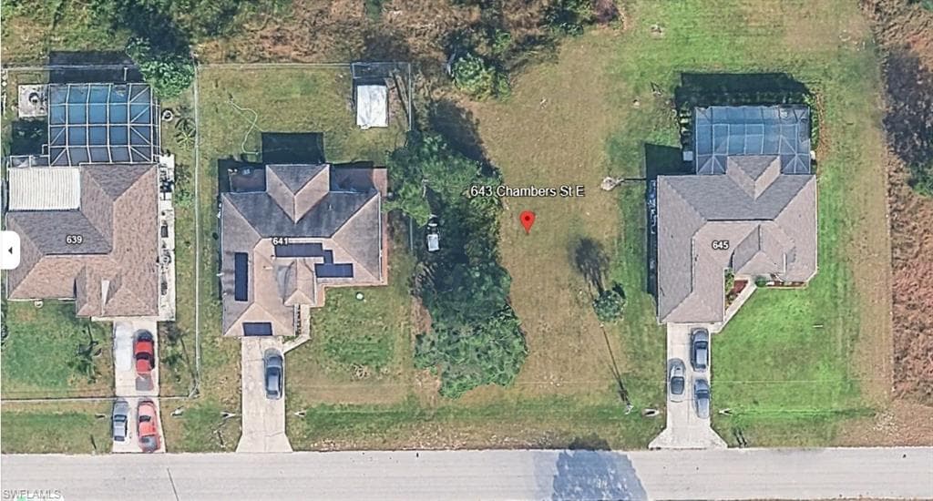 643 Chambers ST E LEHIGH ACRES, FL 33974