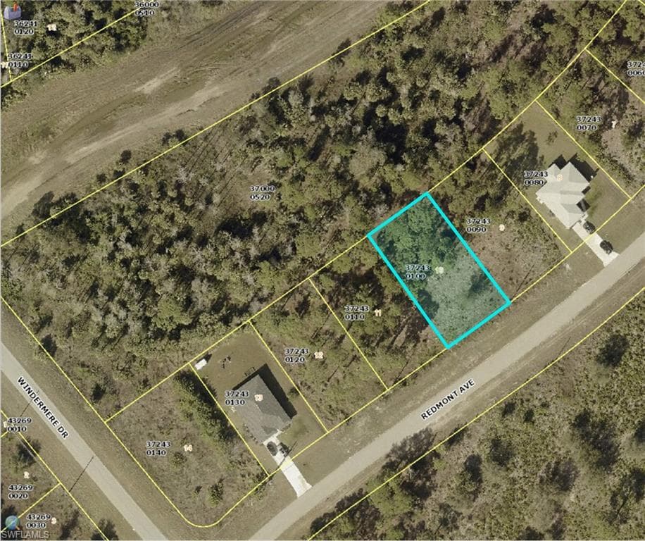 1909 REDMONT AVE LEE, FL 33972