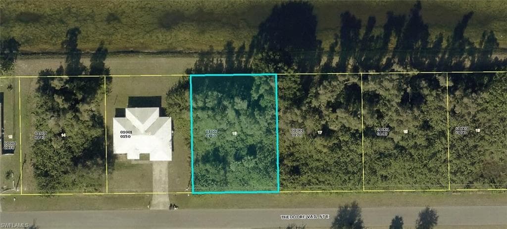 113 Theodore Vail ST E LEHIGH ACRES, FL 33974