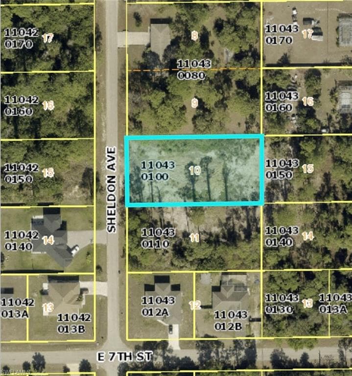 704 Sheldon AVE LEHIGH ACRES, FL 33936